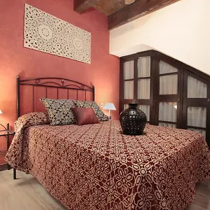 Alcantara Apartment
